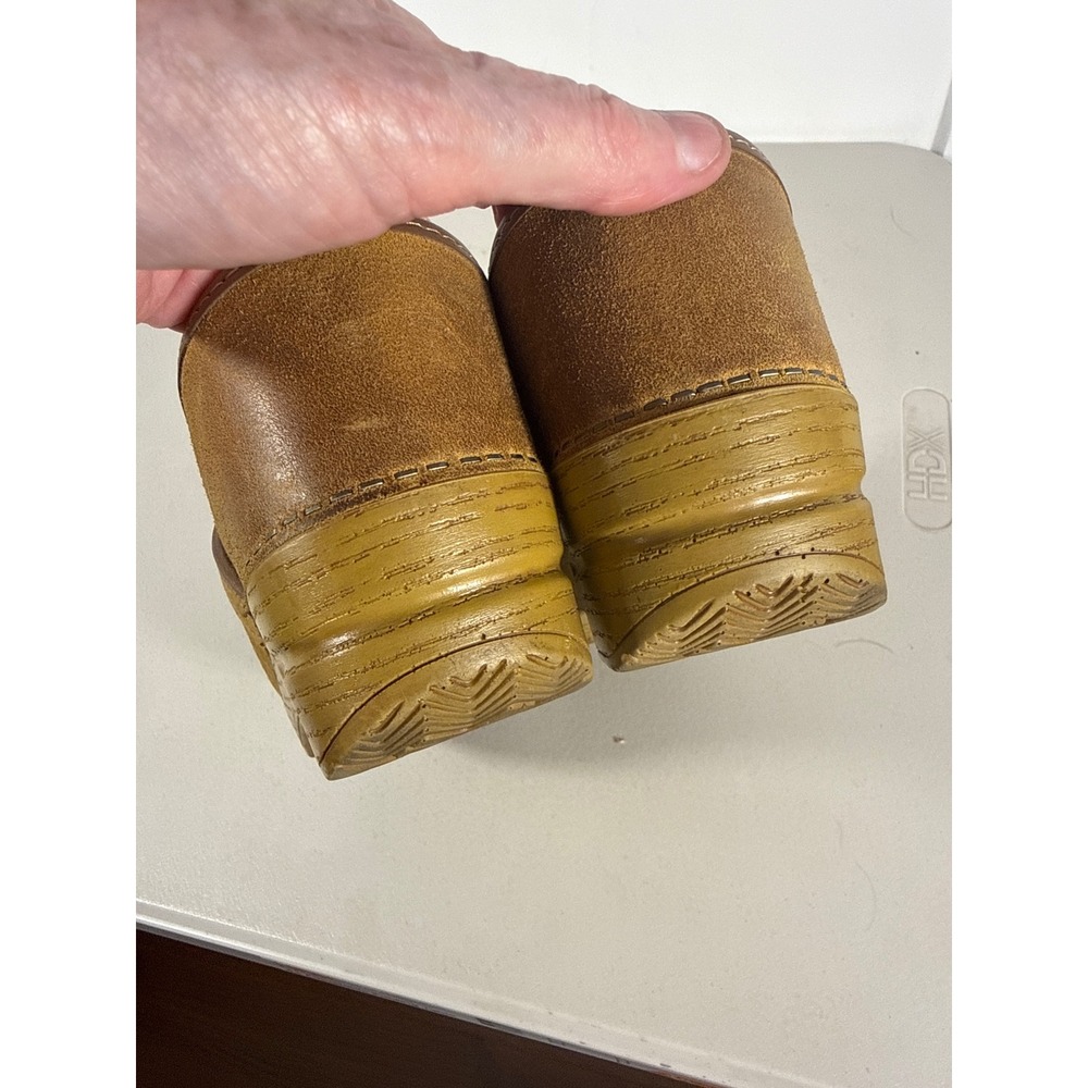 Dansko Professional Clogs Honey Tan Suede Leather Comfort Shoes Women 39 or 8.5 - Picture 6 of 10